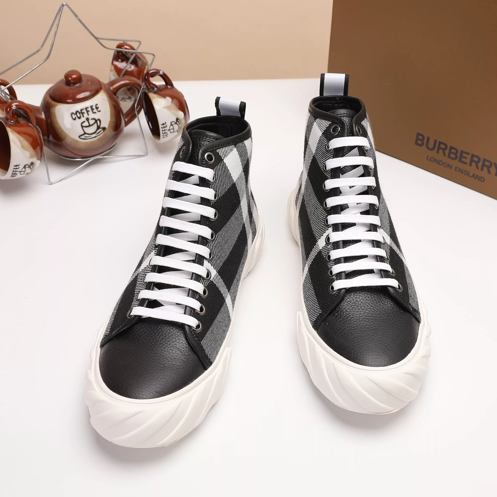 burberry high tops chaussures pour homme s_12740621